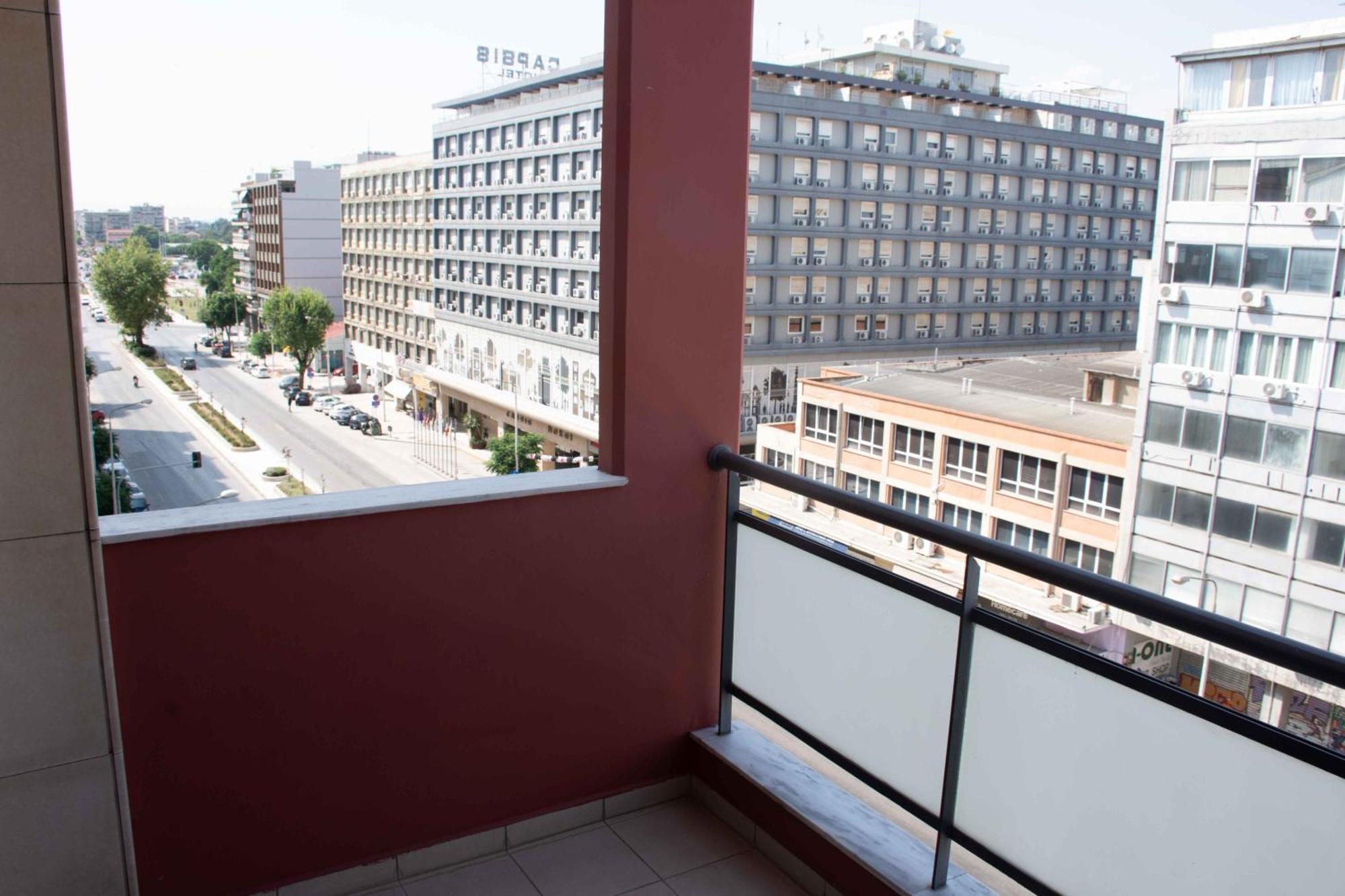 Skg Serenity Suite Thessaloniki Exterior photo